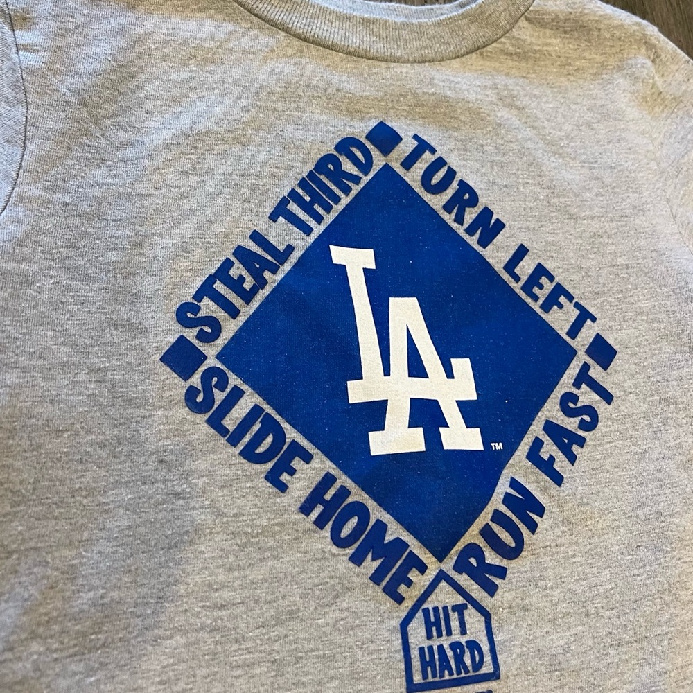 LA Dodgers Tshirt (YS) - Picture 3 of 4